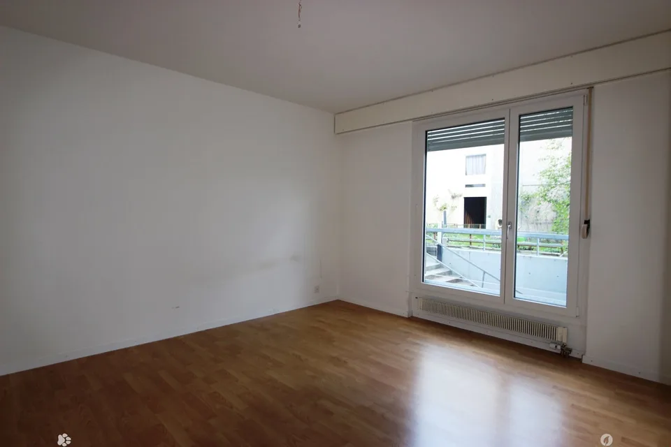 Helle 2-Zimmer-Wohnung mit Balkon und schöner Aussicht in Biel/Bienne