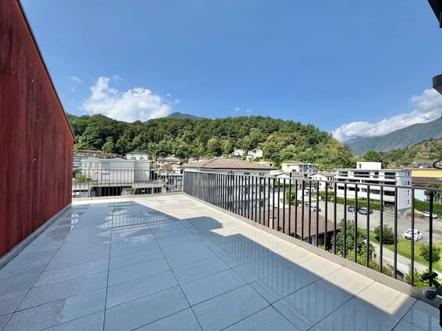 For sale in the center of Losone - Modern duplex attic of 5.5 rooms – photo 21 of 22