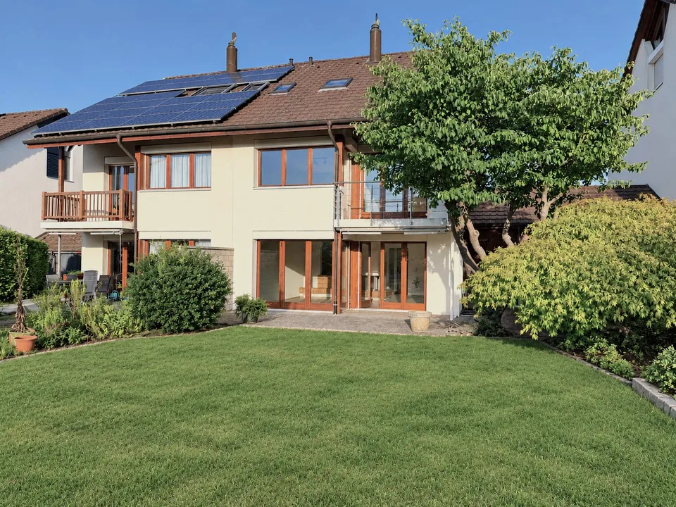 Attraktive 5.5 Zi DHH m. grosszügigem Wohnkonzept u. Garage – Foto 14 von 14