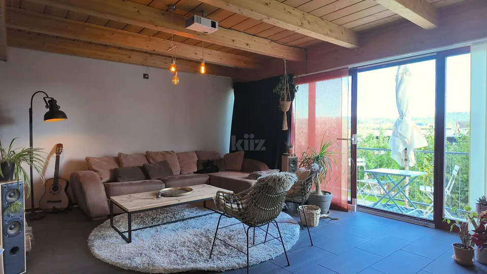 Superbe maison mitoyenne avec jardin arboré – photo 4 sur 13