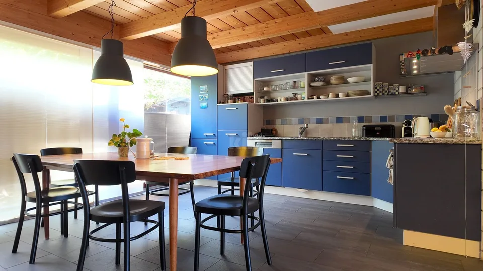 Superbe maison mitoyenne avec jardin arboré – photo 2 sur 13