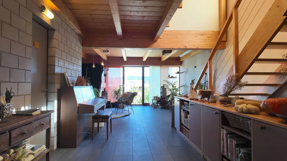 Superbe maison mitoyenne avec jardin arboré – photo 3 sur 13
