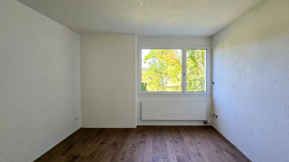 5.5-Zimmer-Einfamilienhaus mit traumhaftem Garten an sonniger Lage in Stallikon