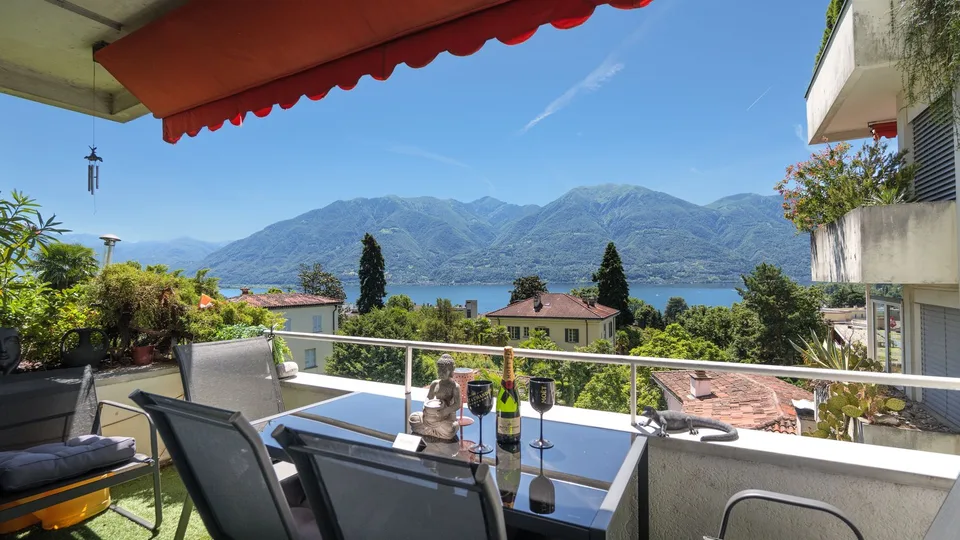 Appartement fantastique de 4,5 pièces avec vue à Muralto – photo 8 sur 9