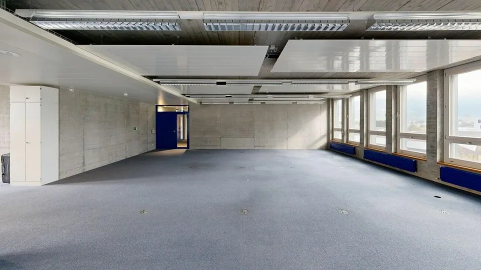 Spazio ufficio di prima classe con 392 m² in un immobile commerciale rappresentativo – foto 4 di 10
