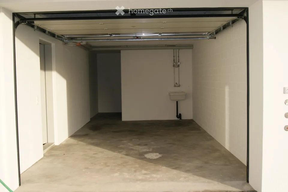 Exclusive 3.5-room attic apartment with panoramic views in Tuggen