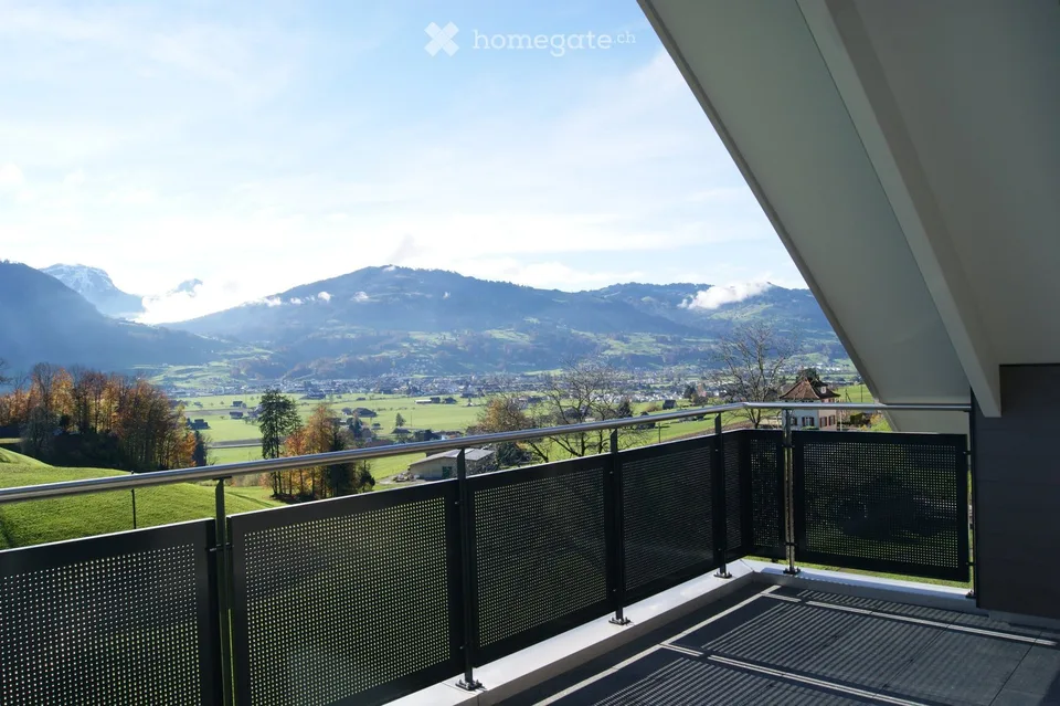 Exclusive 3.5-room attic apartment with panoramic views in Tuggen