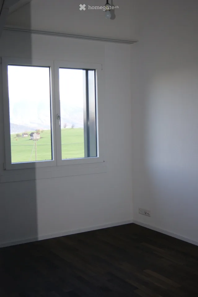 Exclusive 3.5-room attic apartment with panoramic views in Tuggen