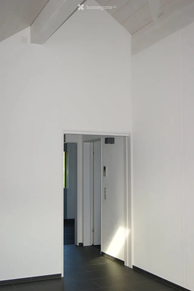 Exclusive 3.5-room attic apartment with panoramic views in Tuggen