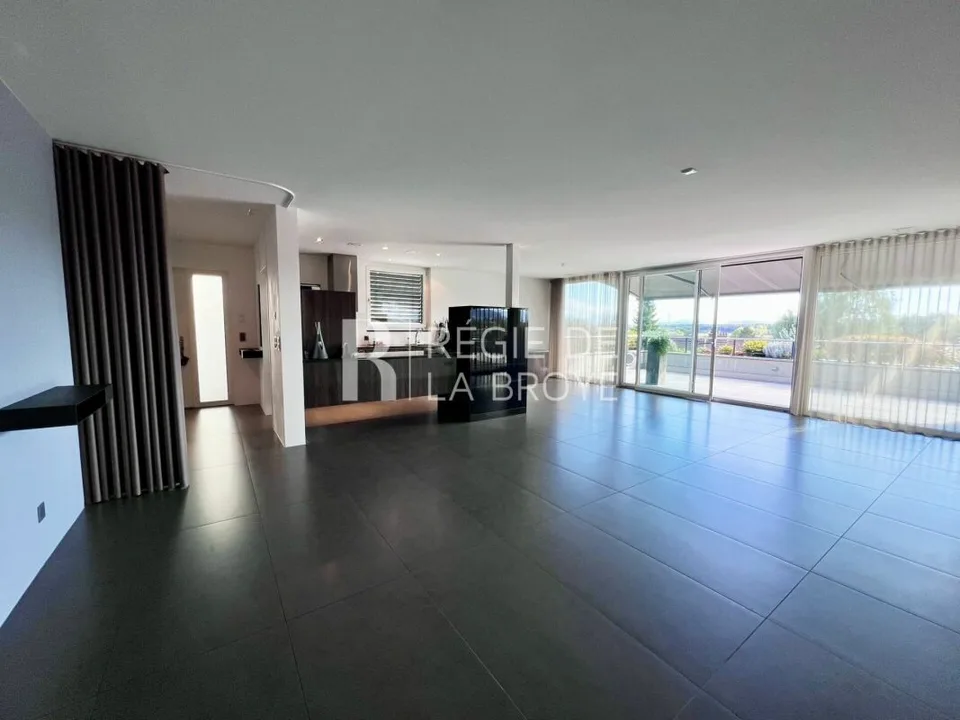 Appartamento di lusso 165 m² a Gampelen