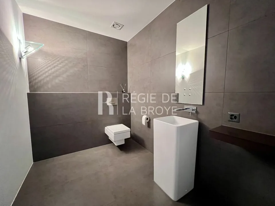 Appartamento di lusso 165 m² a Gampelen