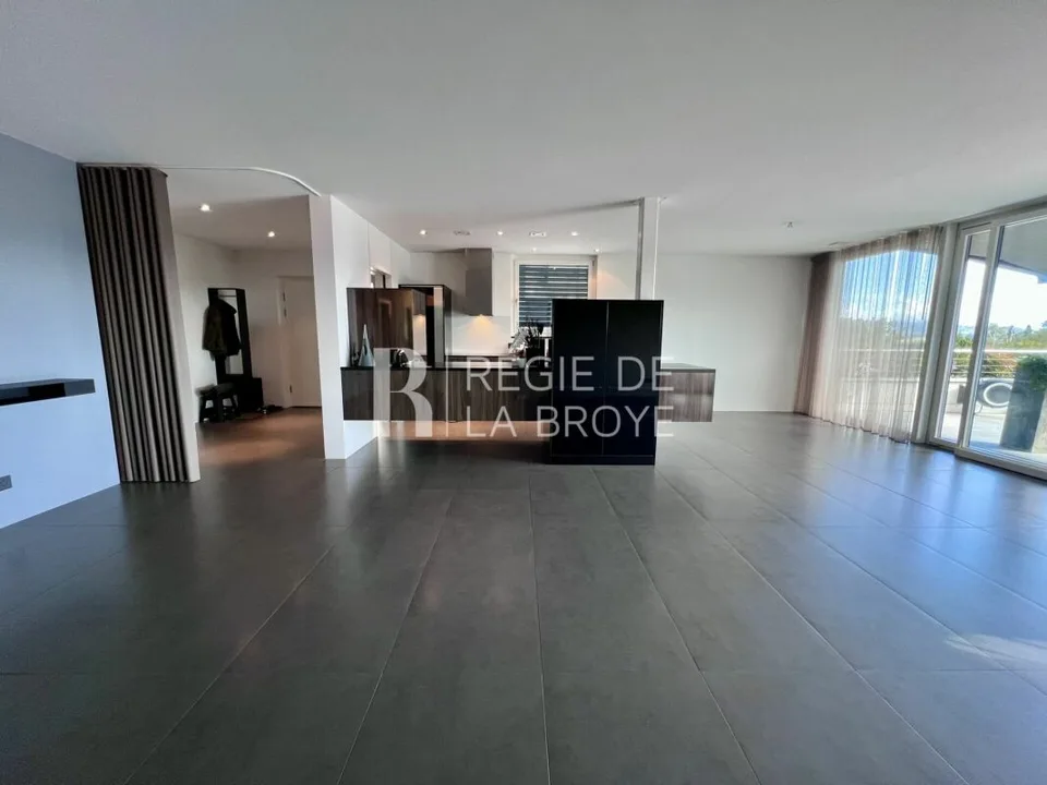 Appartamento di lusso 165 m² a Gampelen