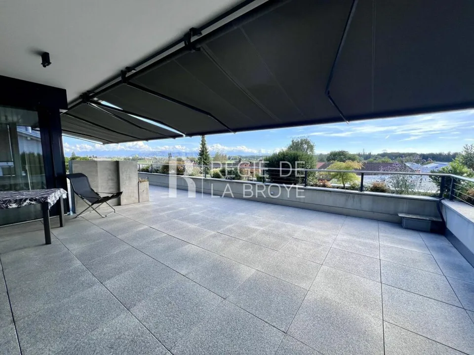Appartamento di lusso 165 m² a Gampelen