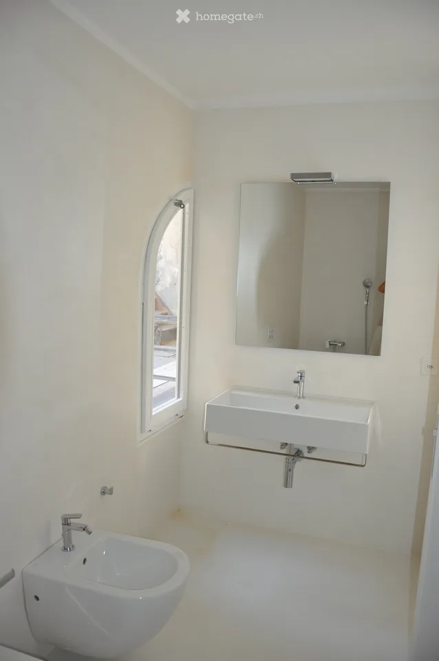 Duplex charmant de 4 pièces dans le noyau de Neggio