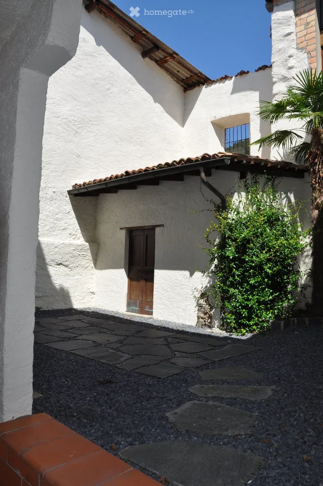 Duplex charmant de 4 pièces dans le noyau de Neggio