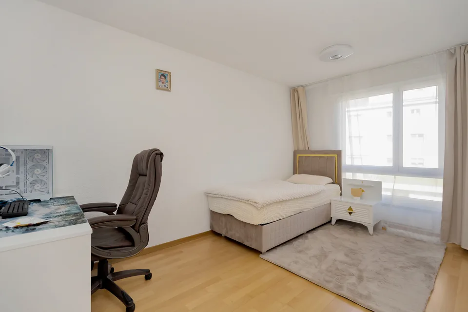 Appartement spacieux de 5,5 pièces dans un emplacement central à Belp – photo 9 sur 12