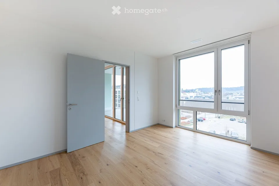 Moderne 3.5-Zimmer-Wohnung mit Balkon direkt am Bahnhof Hegi