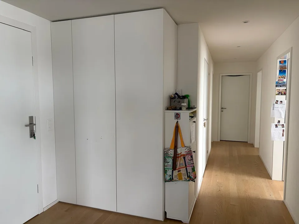 Appartement lumineux 4.5 pièces avec balcon à Dübendorf