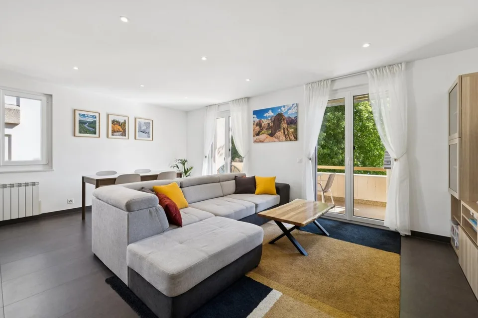 Élégant appartement en duplex de 4,5 pièces dans un environnement priv – photo 5 sur 13