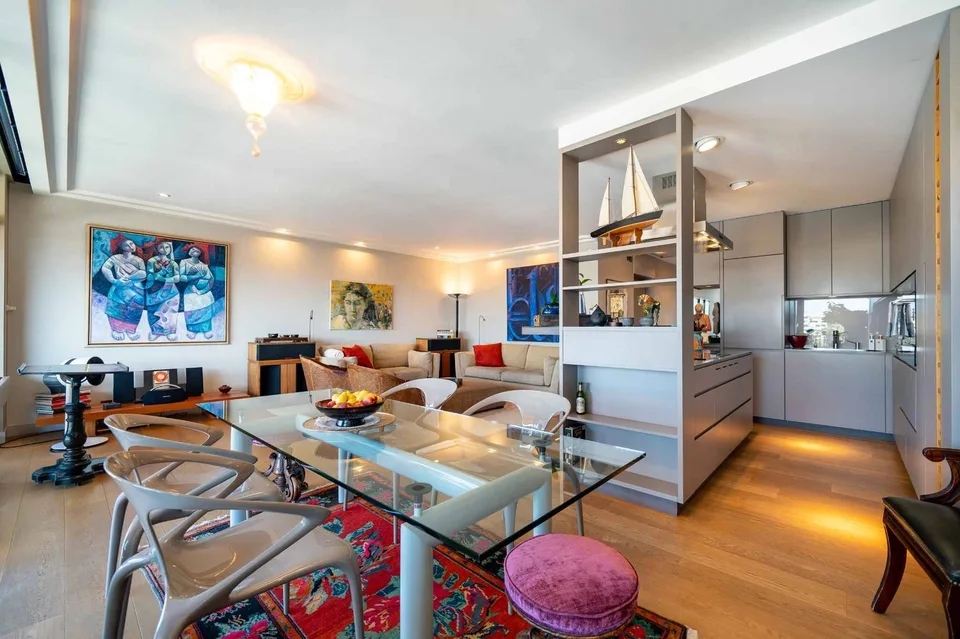 Appartement von hohem Standard mit 4 Zimmern, möbliert