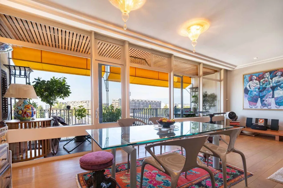 Appartement von hohem Standard mit 4 Zimmern, möbliert