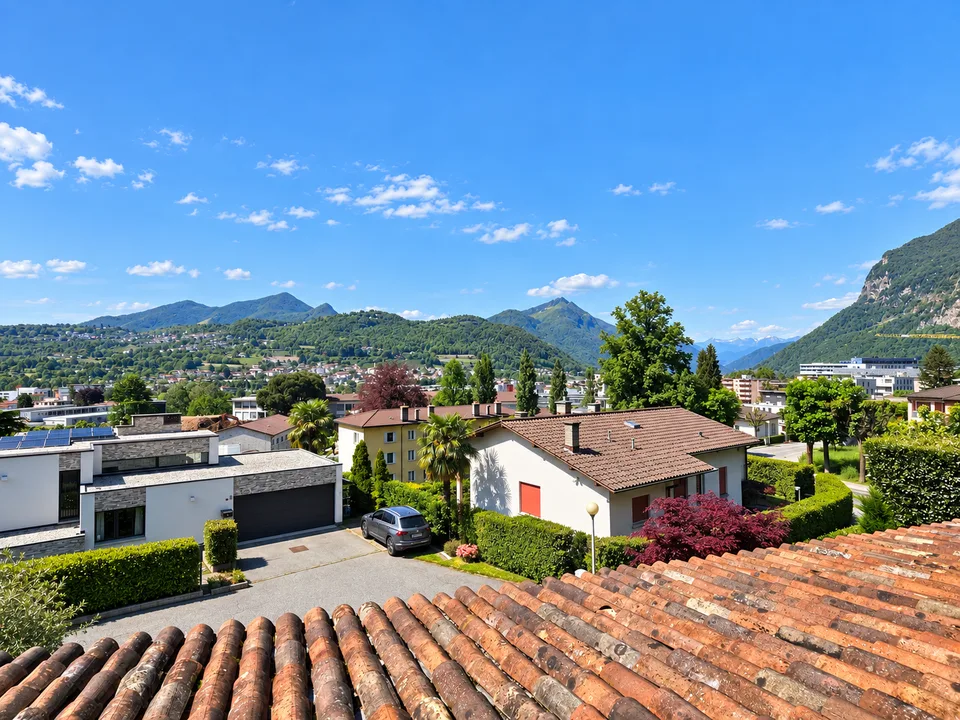 Mendrisio: Deliziosa casa unifamiliare contigua con splendido giardino e vista panoramica – foto 4 di 16