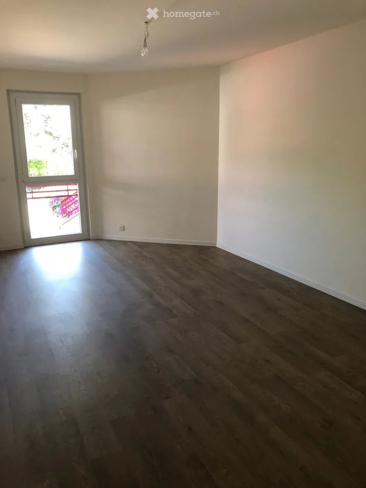 Très joli 3,5 pcs à la Grande Rue 20 à Begnins.(2850.- charges et chauffage inclus)
