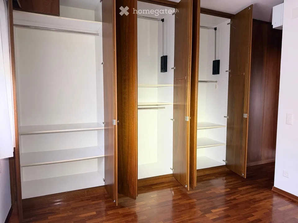 Helles 4.5-Zimmer-Apartment in Lugano – Via Marco da Carona 7