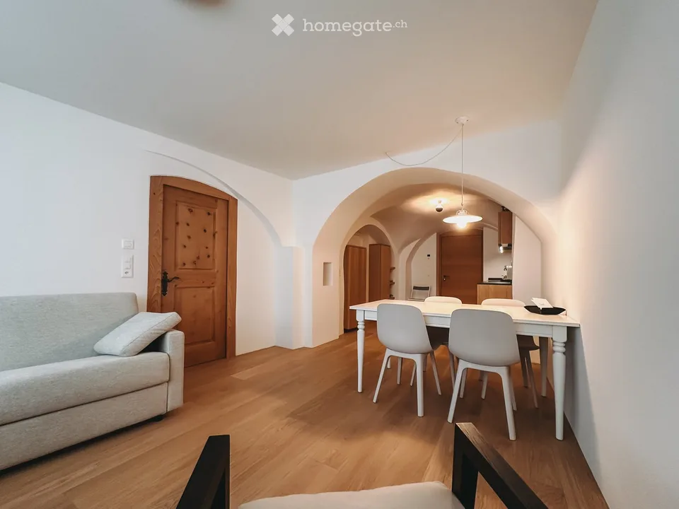CHESA BOTT SAMEDAN - Luxurious 2.5 room apartment