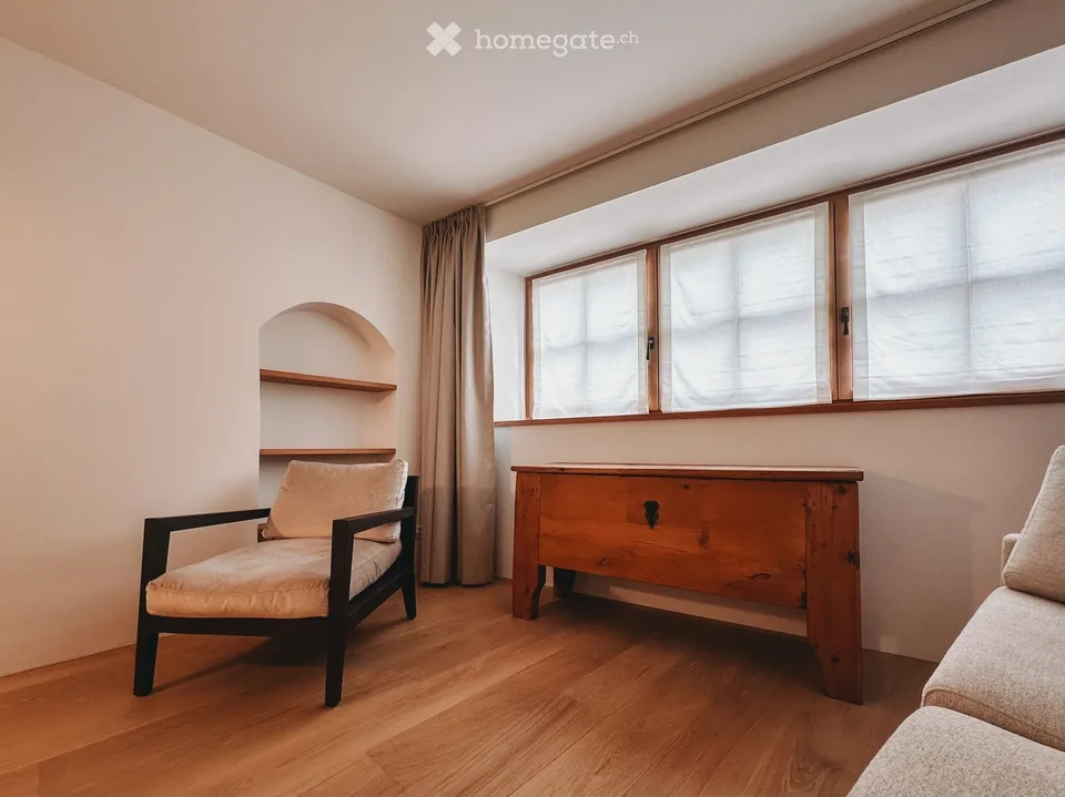 CHESA BOTT SAMEDAN - Luxurious 2.5 room apartment