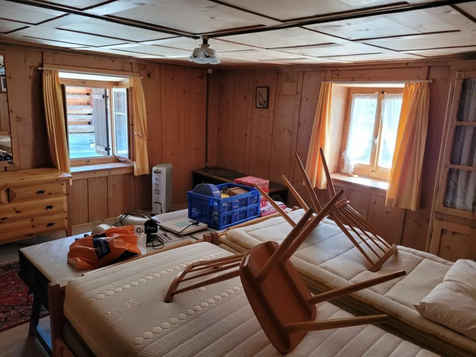 Casa con laboratorio e stalla a 7458 Mon (GR) – foto 9 di 14
