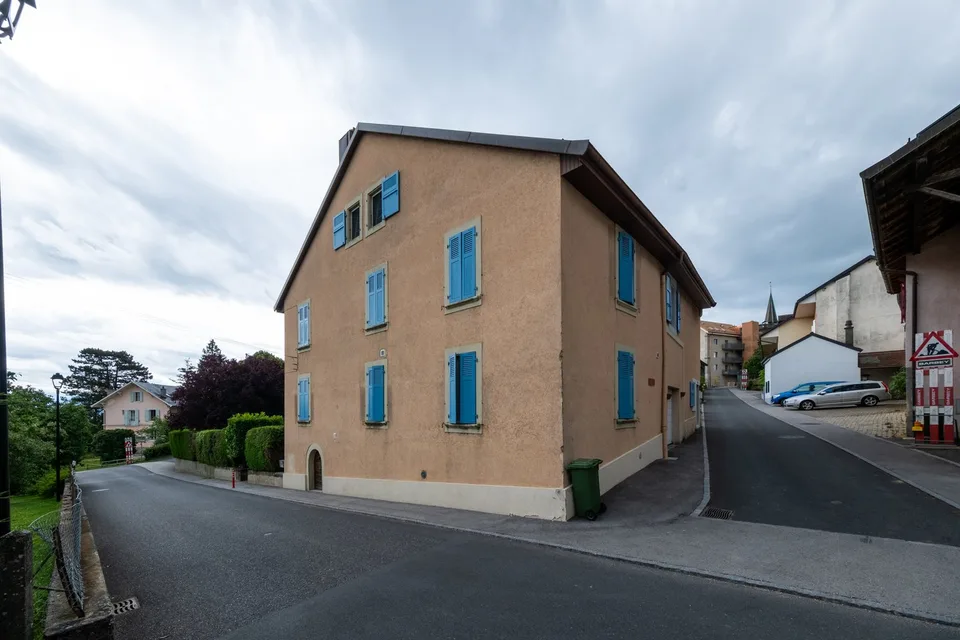 Bello appartamento di 4.5 locali nel cuore di Yens – foto 10 di 13