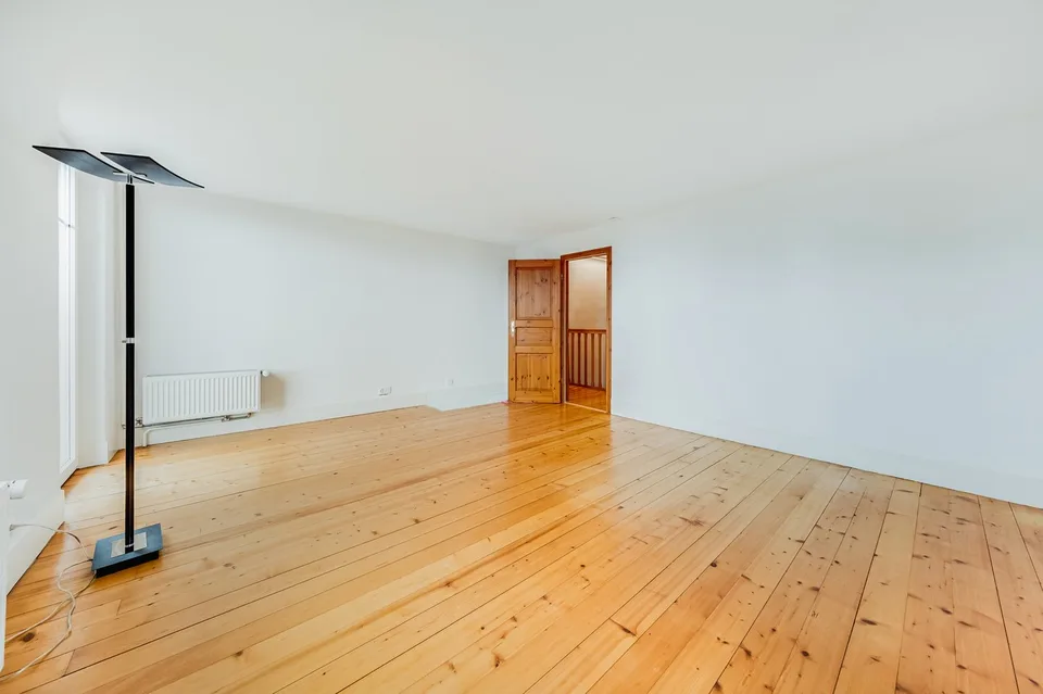 Bello appartamento di 4.5 locali nel cuore di Yens – foto 6 di 13