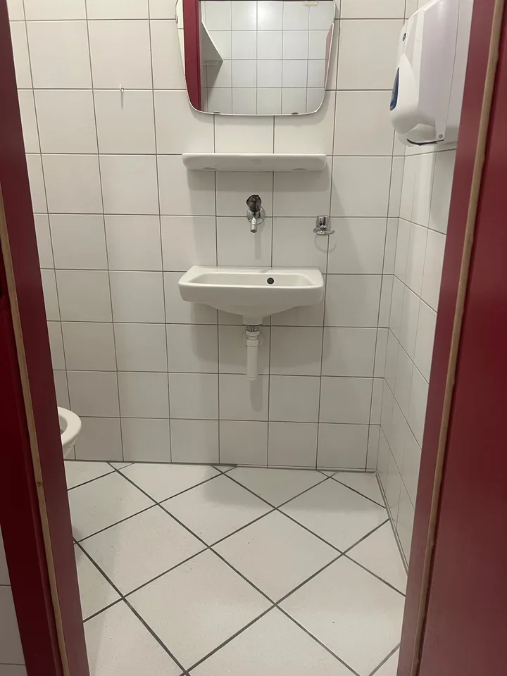 Vergnügungsstätte zur Miete – Route du Châtelet 5, Fribourg – Foto 7 von 7