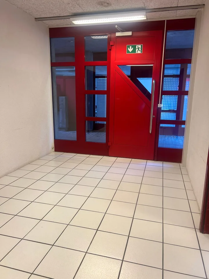 Vergnügungsstätte zur Miete – Route du Châtelet 5, Fribourg – Foto 2 von 7