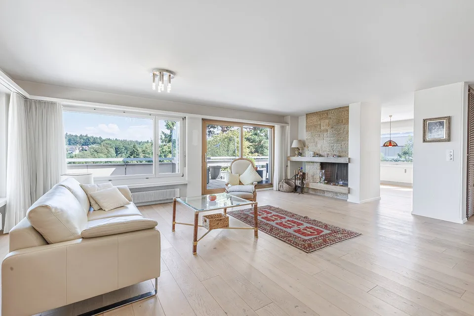 Appartement de charme au dernier étage avec une terrasse magnifique – photo 14 sur 26