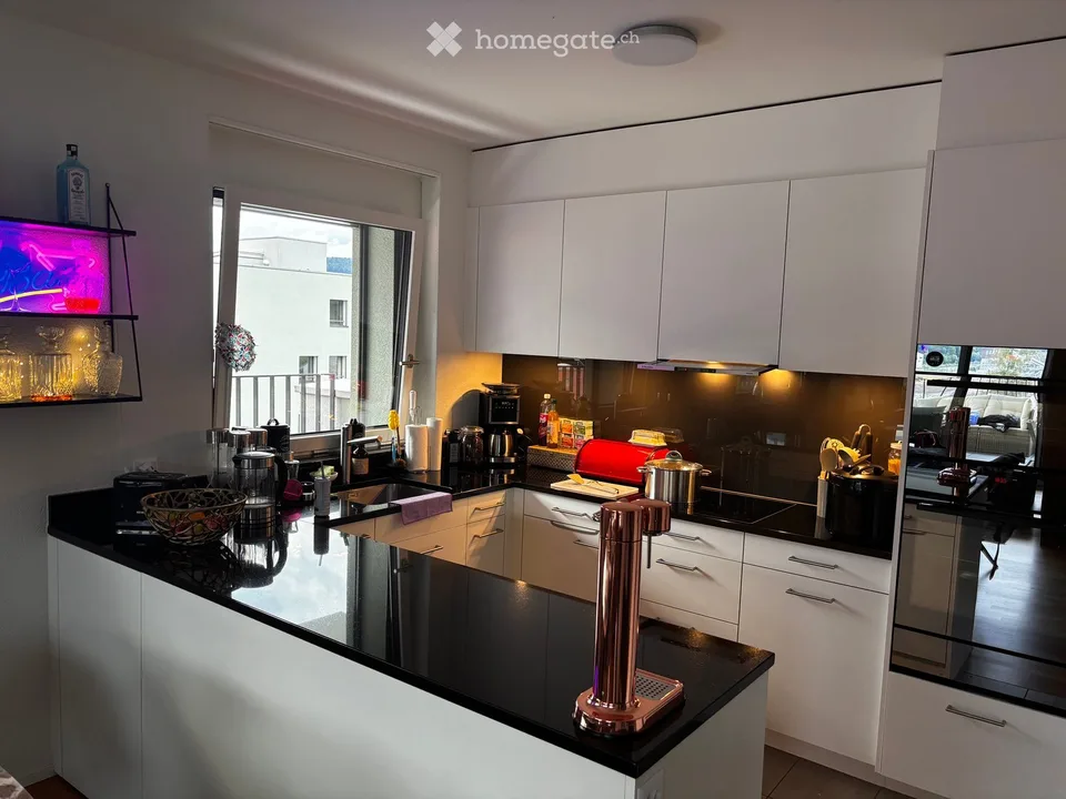 Exklusive 3,5 Zimmer Attica Wohnung im 7.Stock mit Fernblick