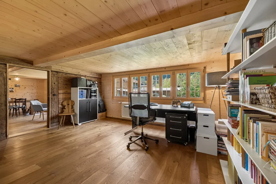 Wunderschön kernsaniertes 6 Zimmer Einfamilienhaus mit weitläufigem Garten – Foto 8 von 18