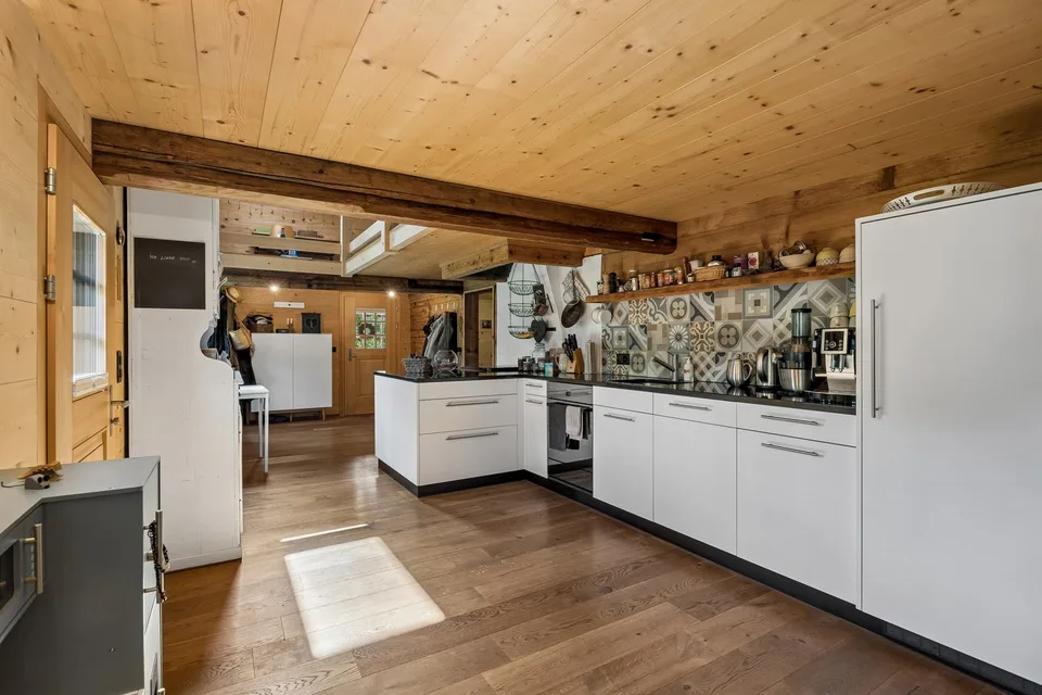 Wunderschön kernsaniertes 6 Zimmer Einfamilienhaus mit weitläufigem Garten – Foto 10 von 18