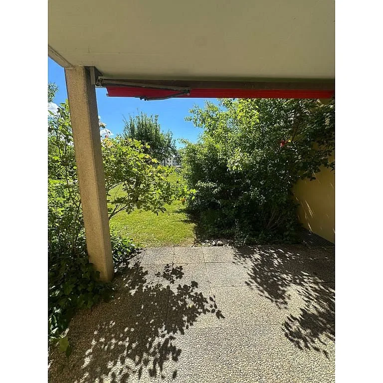 3 1/2 Zimmerwohnung, Parterre links