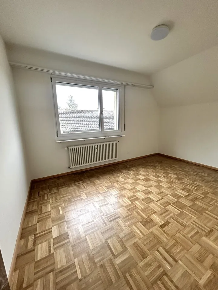 Appartement 3 pièces lumineux avec belle vue à Pratteln