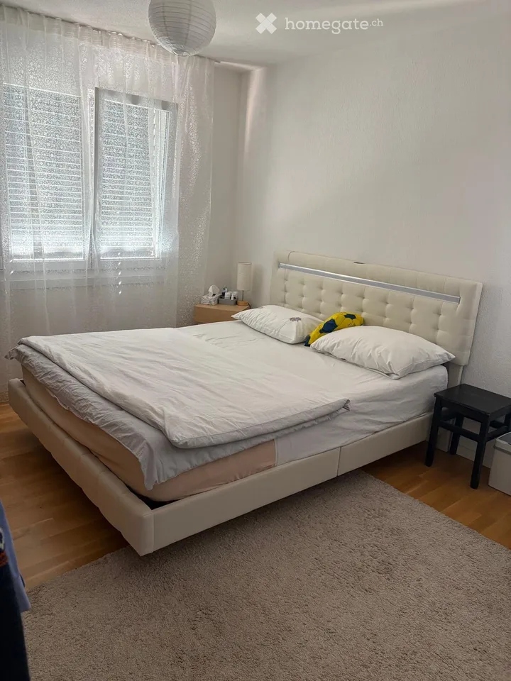 Bright 2.5-room apartment in a new building