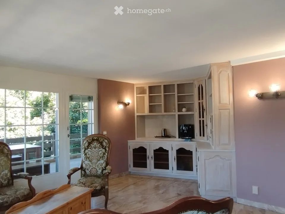 In Baar-Nendaz, 4 minutes from Sion, high-standard apartment - 180m2 - 4 private suites and 2 terraces