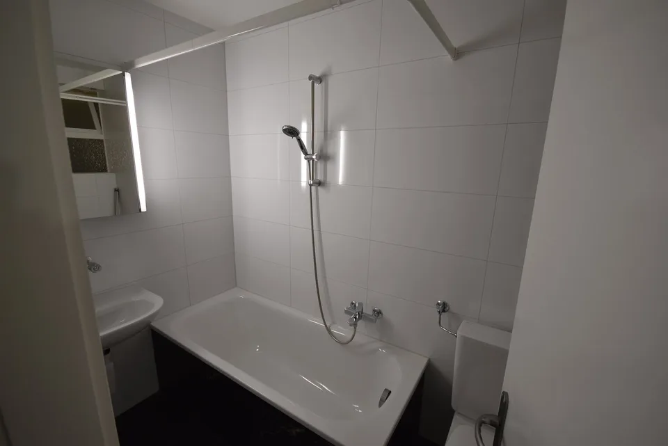Appartamento accogliente di 3 locali con balcone a Büren an der Aare – disponibile immediatamente!