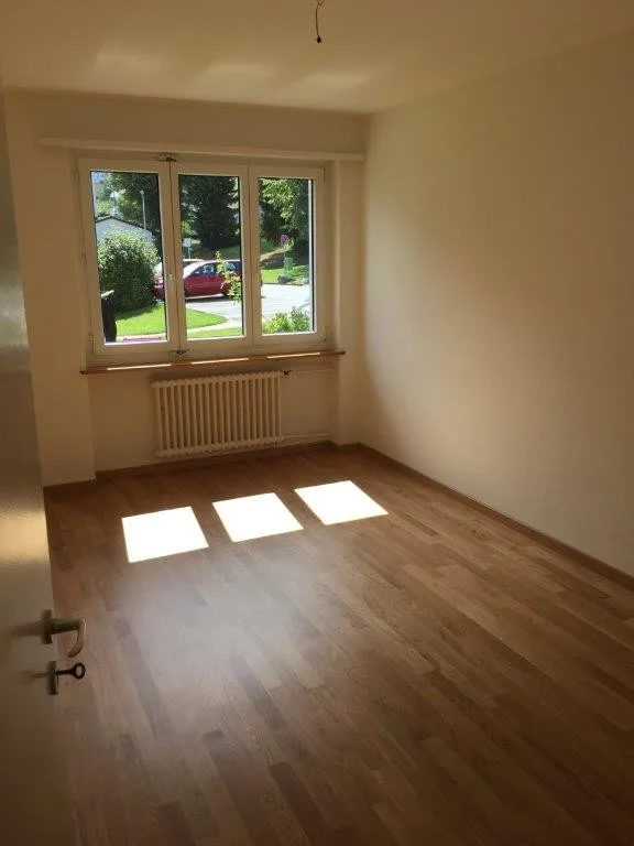 Appartamento di 3 camere attraente in una buona posizione a Horgen