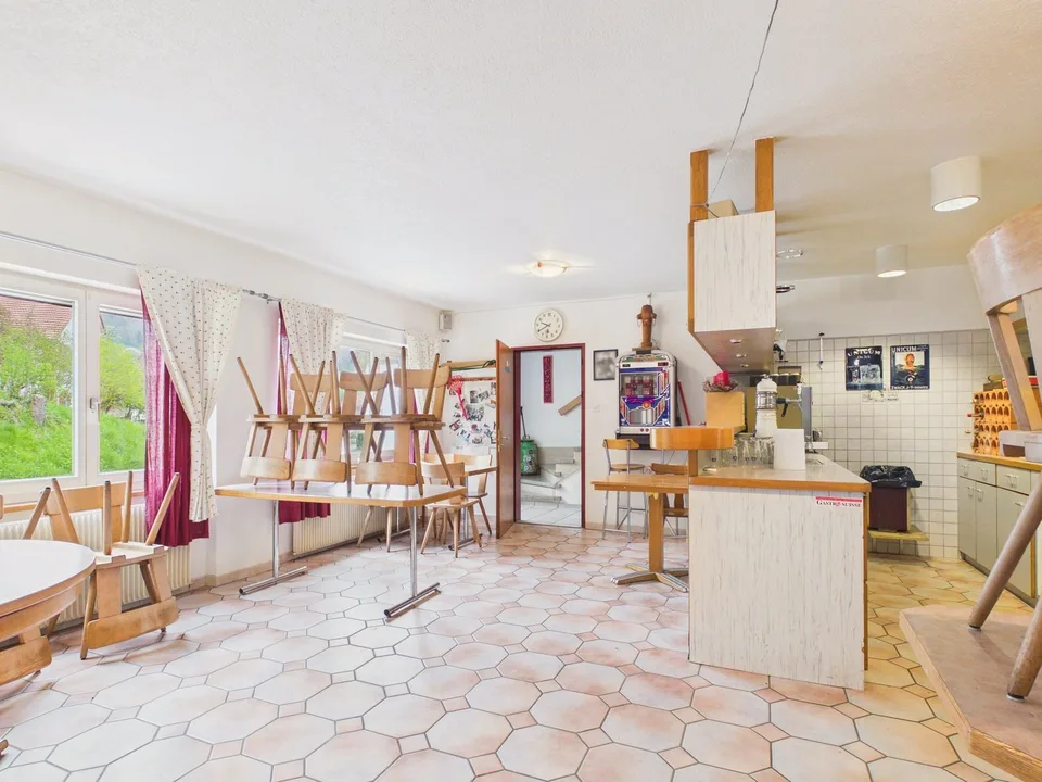 Restaurant avec salle à louer à Ederswiler – photo 3 sur 13
