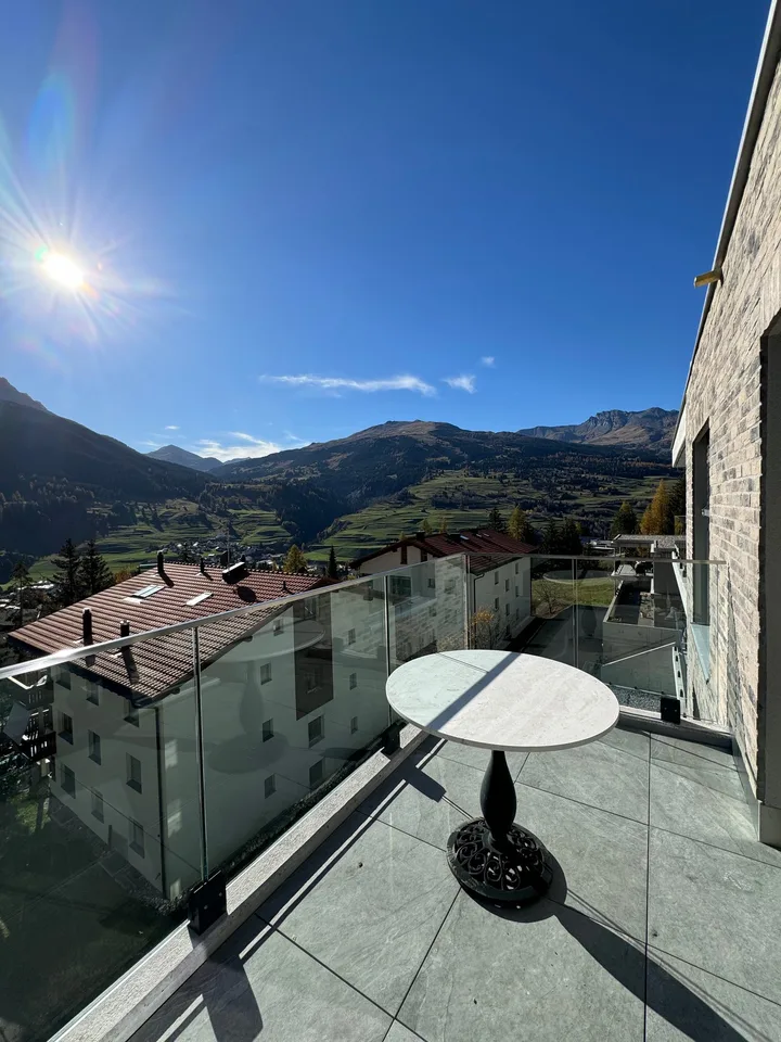Appartement meublé de construction neuve Savognin