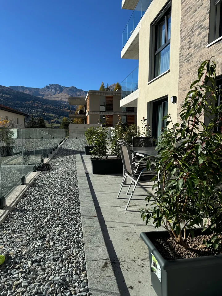 Appartement meublé de construction neuve Savognin