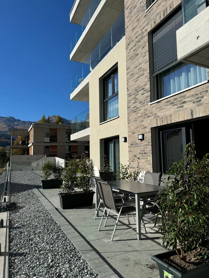 Appartement meublé de construction neuve Savognin