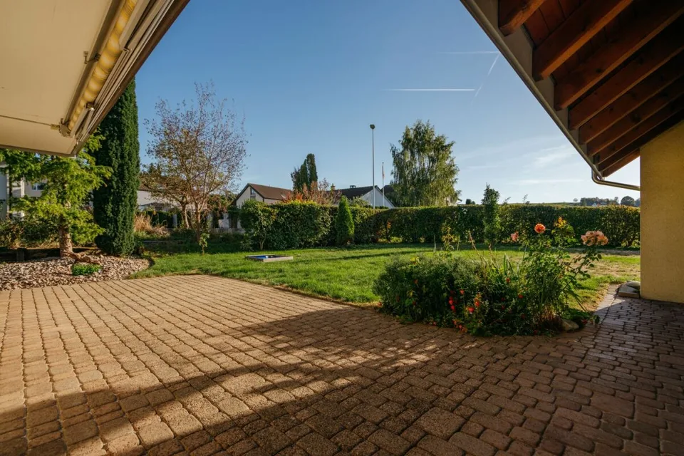 Freistehendes 6½-Zimmer Einfamilienhaus mit Wintergarten und viel Umschwung – Foto 18 von 21